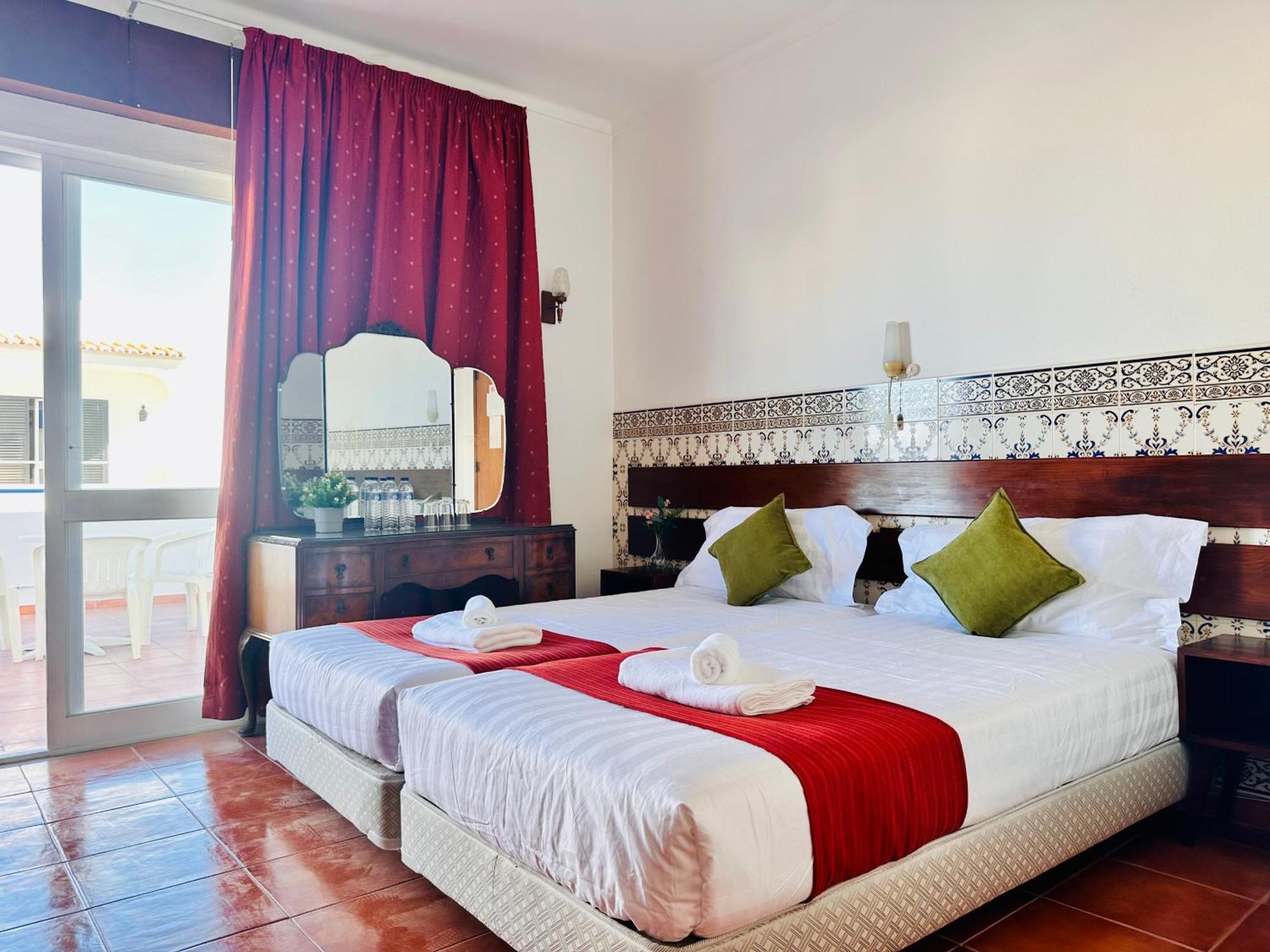 Vila Bela Hotel 阿尔布费拉 外观 照片