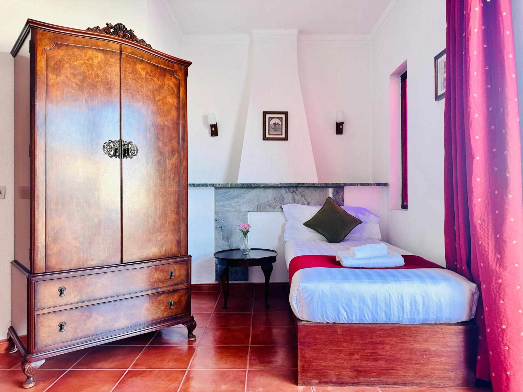 Vila Bela Hotel 阿尔布费拉 外观 照片
